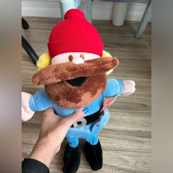 Rudolph the red nose reindeer character - Picture 4 of 6